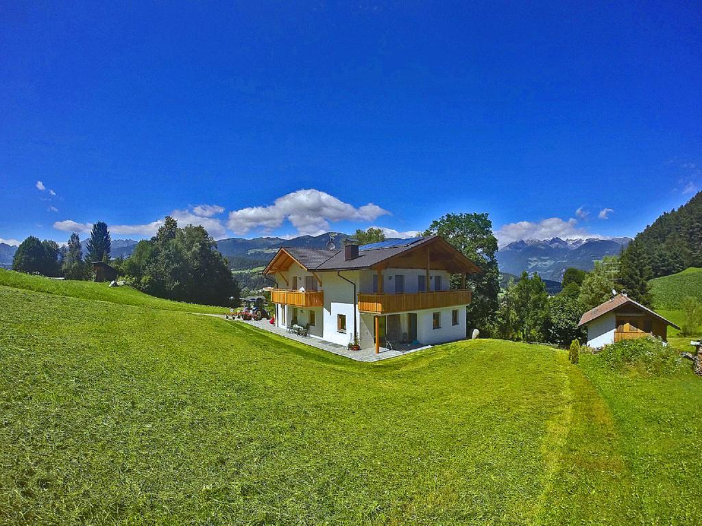 Ferienwohnungen Schlosshausl San Lorenzo di Sebato Exterior foto